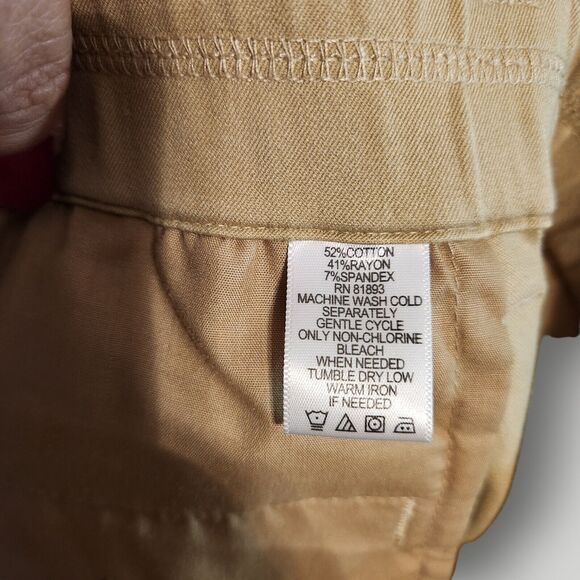 Isaac Mizrahi Live Women's 16 Khaki Tan Straight Leg STRETCH Chino Pants - Picture 9 of 12